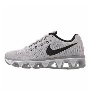 Women’s Grey Nike Tailwind 8 Sneakers - Size 9